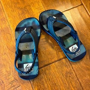 Kids reef flip-flops size 9/10